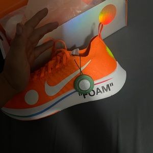 Off white mercurials